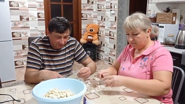 26 октября/ прибрали уголь/ сварила борщ/ делаем хреновину ? смотреть онлайн