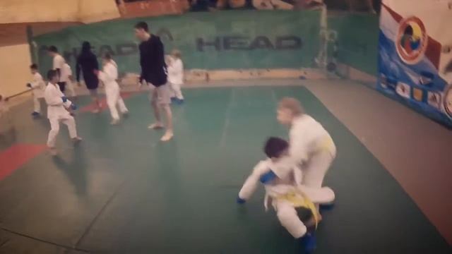 Training Karate WKF. Детская тренировка каратэ. Тренировка начальной группы. смотреть онлайн