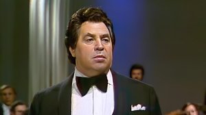 "Вот мчится тройка почтовая" - Леонид Харитонов (1987)