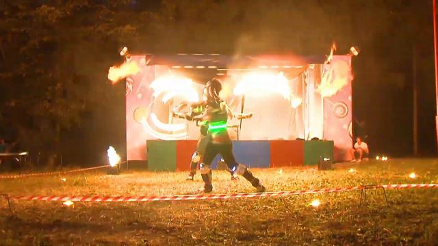 Огненное Шоу "КИБОРГИ" от артистов Шоу-Театра Олега Орлова "ЭКСТРИМЕР" смотреть онлайн