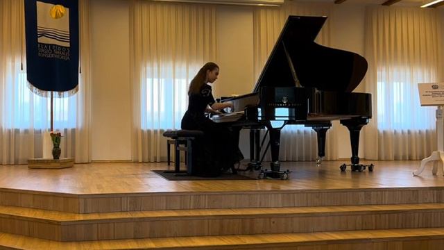 S. Rachmaninoff. Musical Moment Op. 16, No. 4 in E minor - Izabelė Orlaitė смотреть онлайн