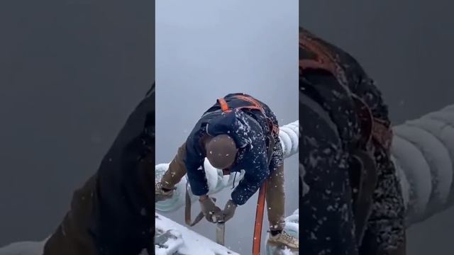 ОБО ВСЕМ  и  НИ О ЧЕМ