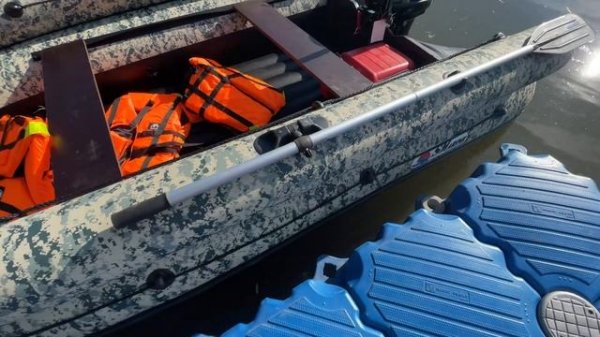 Выбор лодки ПВХ. Поездка на завод Marlin Motors. Лодки ПВХ Smarine. Пайол против НДНД. LIVE