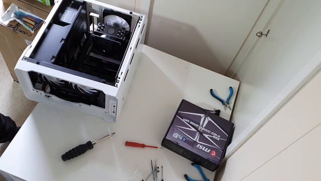 ITX Gaming PC i5 BUILD 2021 смотреть онлайн