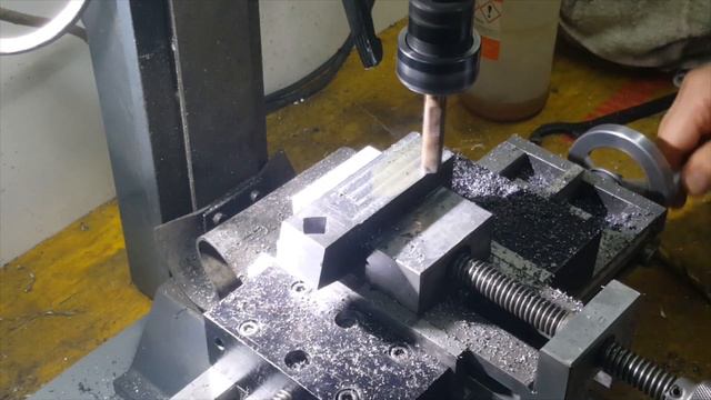 Making new Tangential Tool Holder смотреть онлайн