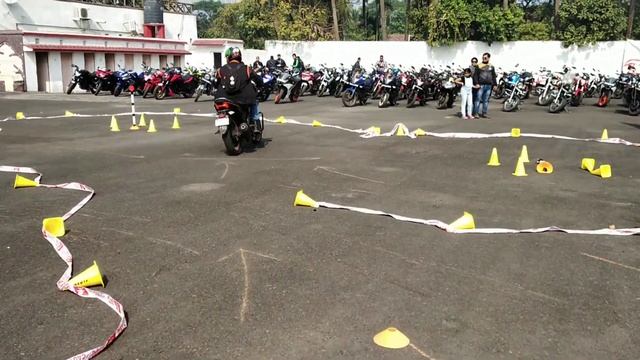 Revolution Event Track Race | Sunit The Biker | Honda Unicorn 160 смотреть онлайн