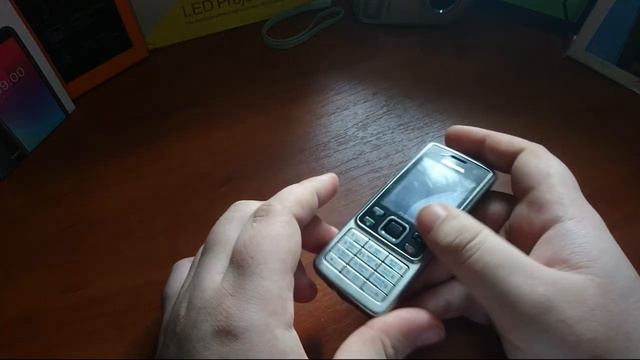 Огляд Nokia 6300 Classic 2007 року випуску смотреть онлайн
