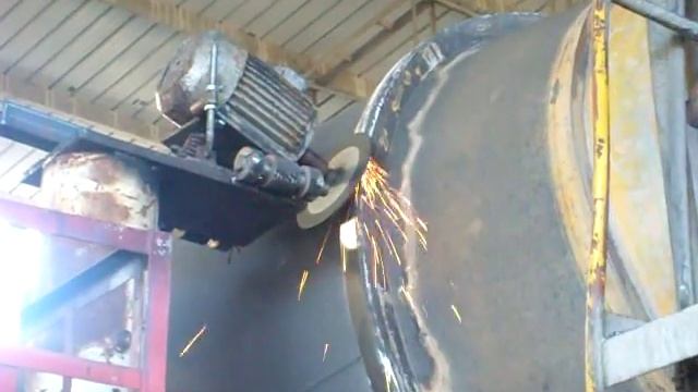 invenzione di pasquale per risagomare la pista dell'autobetoniera смотреть онлайн