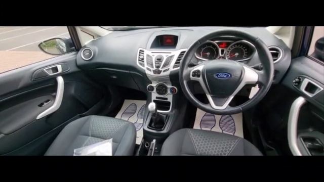 Ford Fiesta MK6 2011 in Navy Blue смотреть онлайн