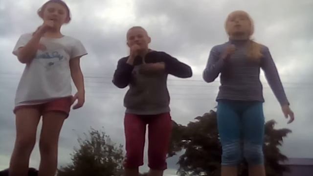 Мы танцуем и поем смотреть онлайн