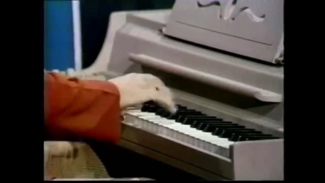 Karen Carpenter - Dancing In The Street