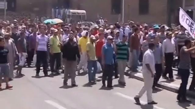 В Египте "братья - мусульмане" вышли на "марш гнева" смотреть онлайн