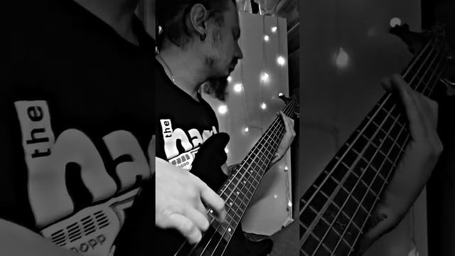 Запись бас гитары | Новый сингл | Художники, что продали свои души | Bass guitar playthrough смотреть онлайн