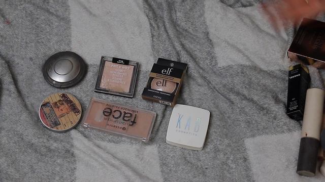 MAKEUP COLLECTION DECLUTTER Part 2 | OVER 80 Blushers, Bronzers, Highlighters, Powders & Palettes смотреть онлайн