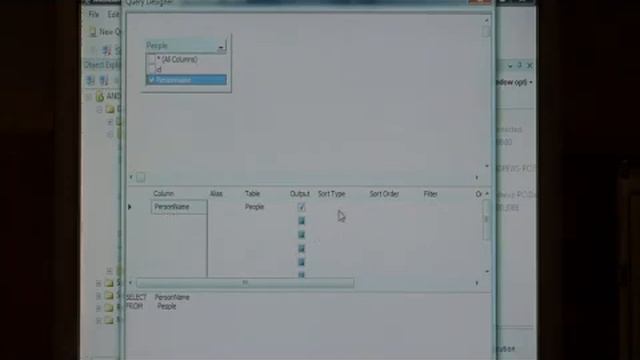 Using the Query Builder in SQL Server смотреть онлайн