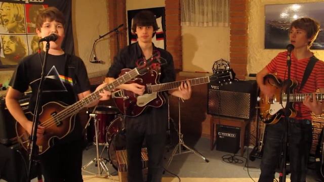 The Beagles - I Saw Her Saw Her Standing There смотреть онлайн