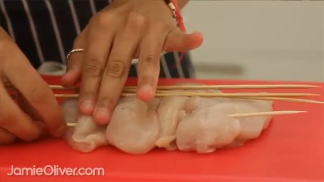 How To - assemble the chicken skewers from 30-Minute Meals смотреть онлайн