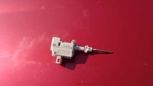 не открывается лючок бензобака Фольксваген гольф 4/Бора