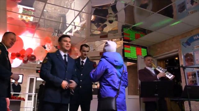 Коллектив Главного управления поздравил женщин с 8 марта смотреть онлайн