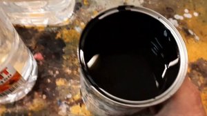 Покрасить бампер в чёрный цвет краской по пластику.