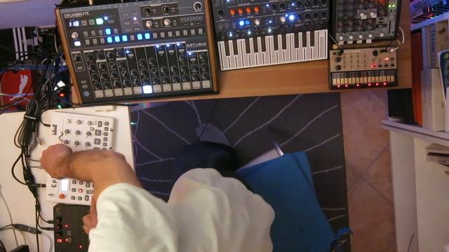 ARTURIA DrumBrute & MicroFreak // TECHNO #6 смотреть онлайн