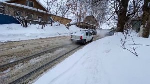 Как ЗАЕХАТЬ в ГОРУ в ГОЛОЛЕД? Зима подкинула людям очередную причину для пробки