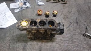 кран уровня пола VOLVO  FH  13