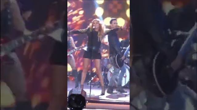 Paulina Rubio - Suave, Sutil (New Single 2018, Don Francisco Presenta) смотреть онлайн