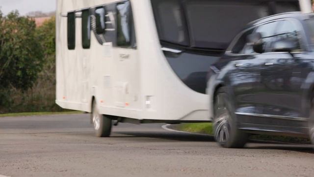 2022 Volvo V90 Plug-in hybrid tow car review: Camping & Caravanning смотреть онлайн