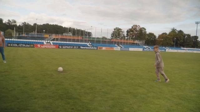 Трюковые самокаты в скейтпарке Магистр. Челенджи , один день от Савелия и Артема . смотреть онлайн