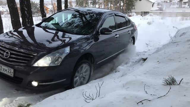Nissan Teana j32 Four смотреть онлайн