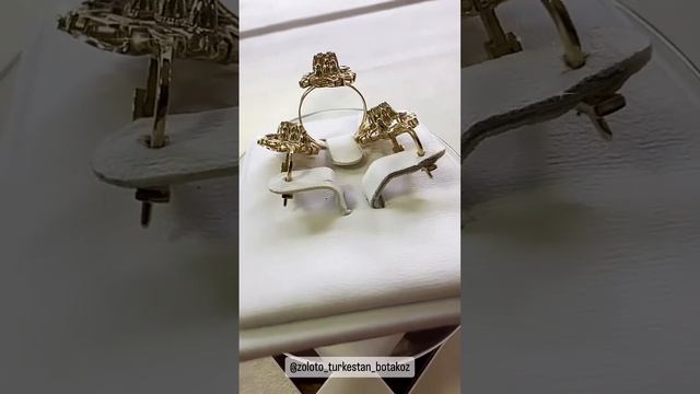 Бриллиант в наличии. Для заказа пишите 87475402492. #золото #gold смотреть онлайн