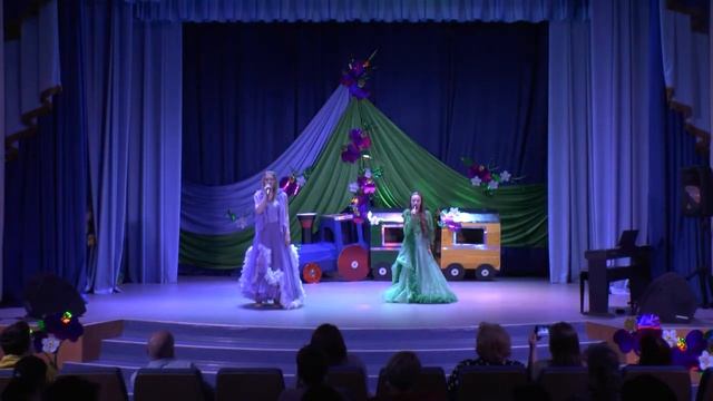 И. Николаев «Маленькая страна», исполняет Чупрунова Анастасия и Бухарова Зульфия. смотреть онлайн