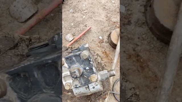 Как развернуть на другую сторону вал поворотной сошки и установить на самодельный трактор. смотреть онлайн