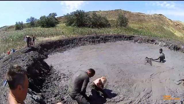 02 ГРЯЗЕВОЙ ВУЛКАН смотреть онлайн