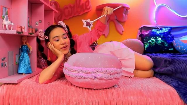 Переробка кімнати під фаната BLACKPINK! смотреть онлайн