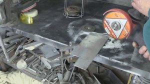 #127 Как правильно резать болгаркой? Или тайна закусывания  отрезного диска.