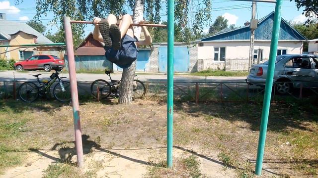 ТОП 3 СОСКОКА С ТУРНИКА. смотреть онлайн