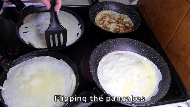 Тоненькие блинчики на 4-х сковородах одновременно! Очень быстрый рецепт/ Szybkie cienkie naleśniki смотреть онлайн
