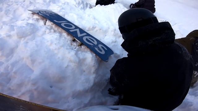 Лавина в Шерегеше накрыла лыжника 12 декабря 2020 г. смотреть онлайн