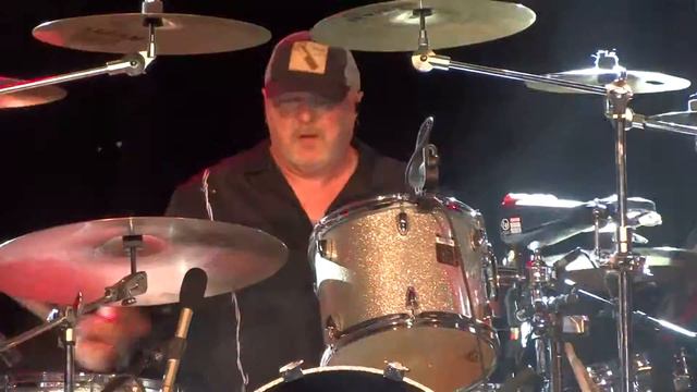 Trooper. Boy With The Beat & Drum Solo. K-Days. Edmonton, Alberta. July 21, 2015. смотреть онлайн