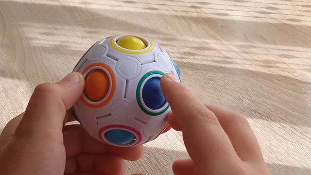 Обзор головоломки Magic Rainbow Ball! смотреть онлайн