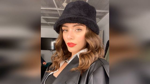 La reacción de Sıla Türkoğlu cuando Halil İbrahim Ceyhan fue llamado a declarar ante la fiscalía... смотреть онлайн