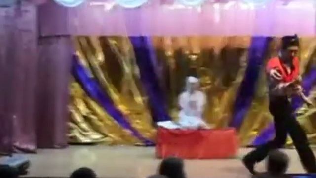 Фрагмент спектакля "Любовь к трем апельсинам". смотреть онлайн