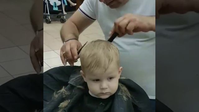 стрижка ребенка 1 год смотреть онлайн