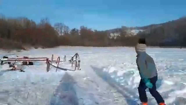 КАК КЛАССНО ПРОВЕСТИ ВЫХОДНЫЕ ?НА КАТКЕ⛸️КАК ПРОВОДИТЬ ВРЕМЯ В ДЕРЕВНЕ ?ЧТО ДЕЛАТЬ ЗИМОЙ ? смотреть онлайн