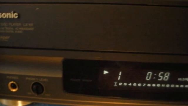 Panasonic LX-101 Laser Disc Player _____________sn: DA2140429 смотреть онлайн