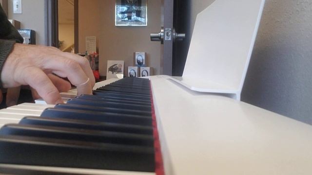 Roland FP30 смотреть онлайн