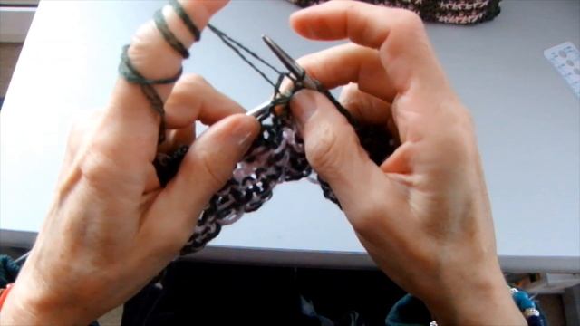 НАРЯДНЫЕ ЛЕГКИЕ ТАПОЧКИ СЛЕДОЧКИ ДВУМЯ СПИЦАМИ БЕЗ ШВА НА ПОДОШВЕ БЫСТРО 