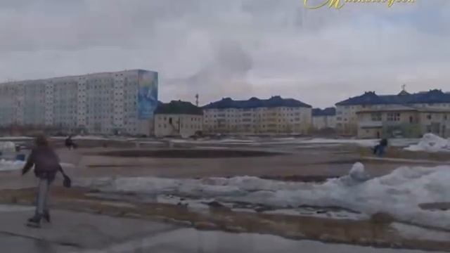 РАДУЖНЫЙ В ИСТОРИИ... Майские выходные... смотреть онлайн